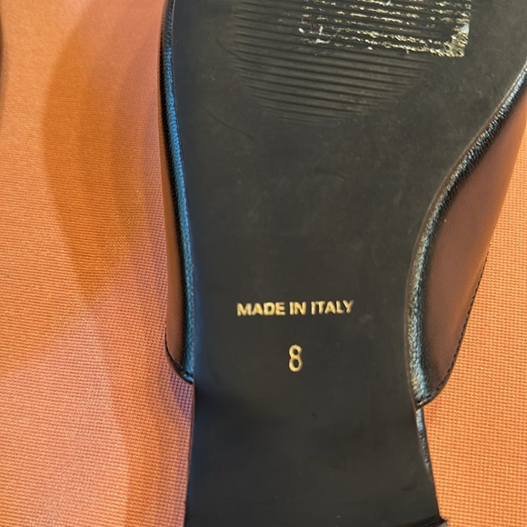 New Valentino Leather Sandals. Black. Size 8. Dust Bag Included. - Picture 8 of 8